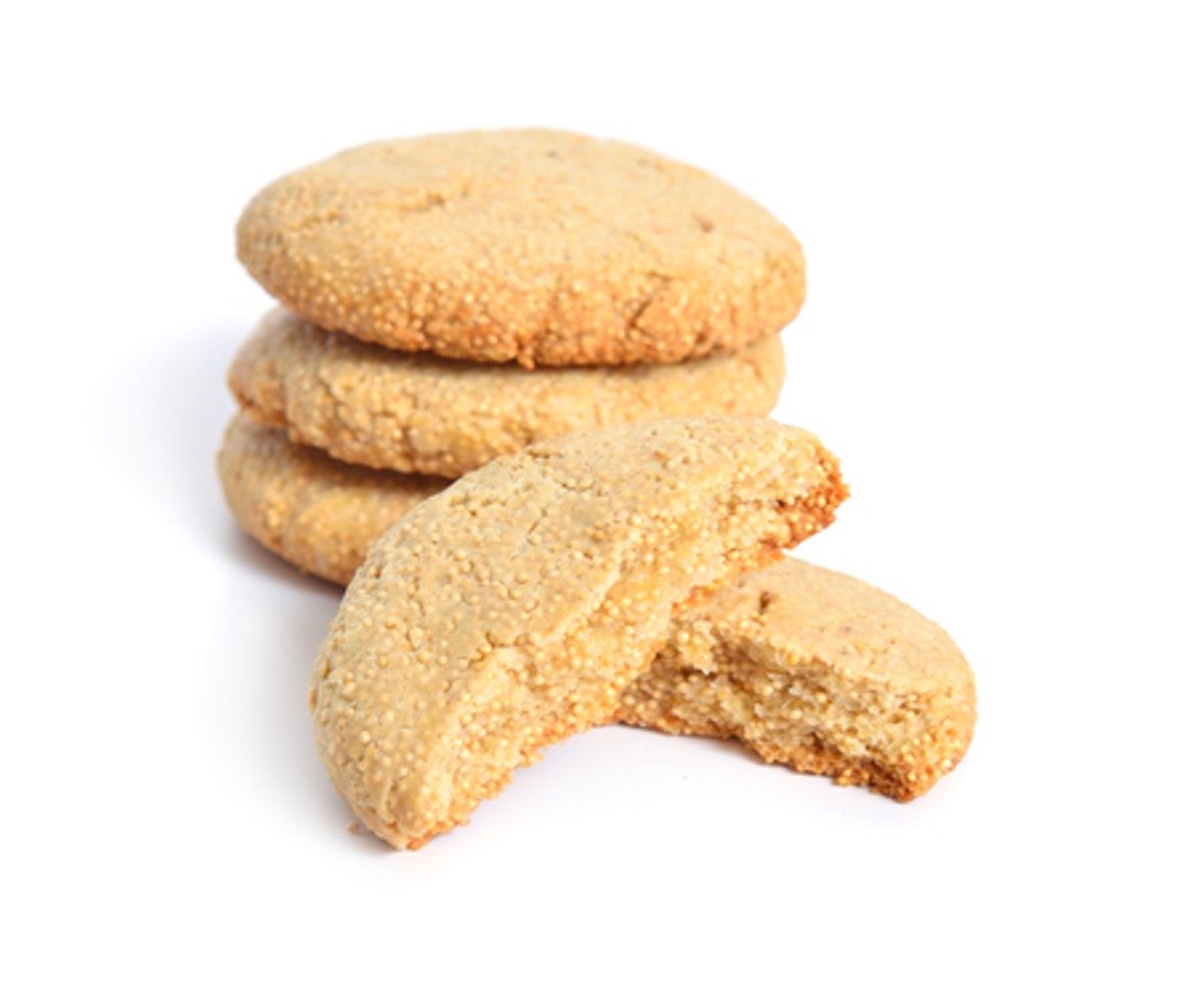 Galletas de harina convencional con fresa y amaranto